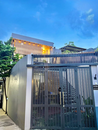 LYLAC Home Saigon NBK - Private Oasis 5BR Duplex in D1 near Japantown