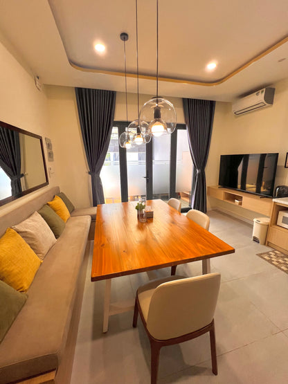 LYLAC Home Saigon NBK - Private Oasis 5BR Duplex in D1 near Japantown