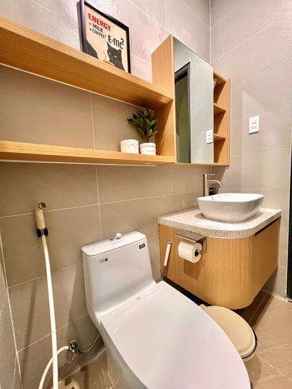 LYLAC Home Saigon NBK - Private Oasis 5BR Duplex in D1 near Japantown