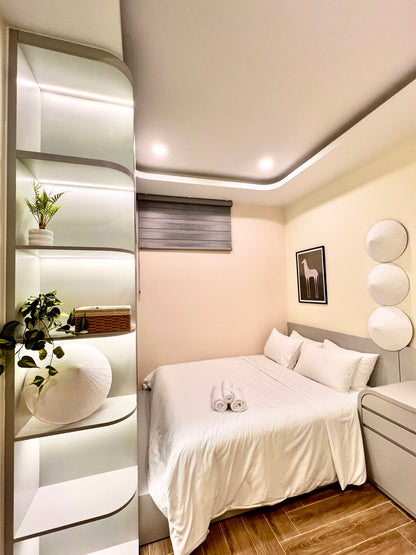 LYLAC Home Saigon NBK - Private Oasis 5BR Duplex in D1 near Japantown