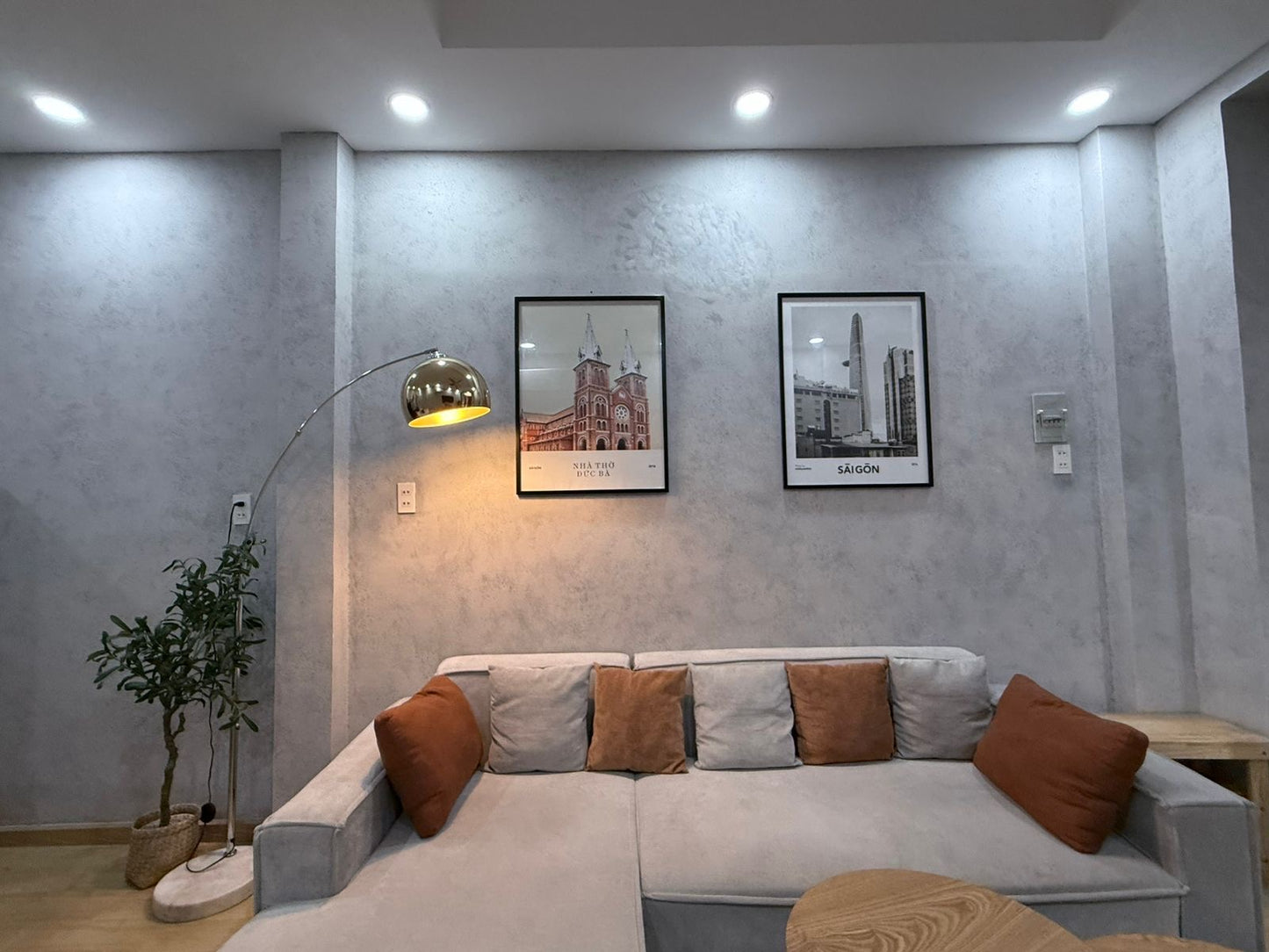 LYLAC Home Saigon COG - Tranquil City Center Wabi Sabi 3BR Townhouse in D1