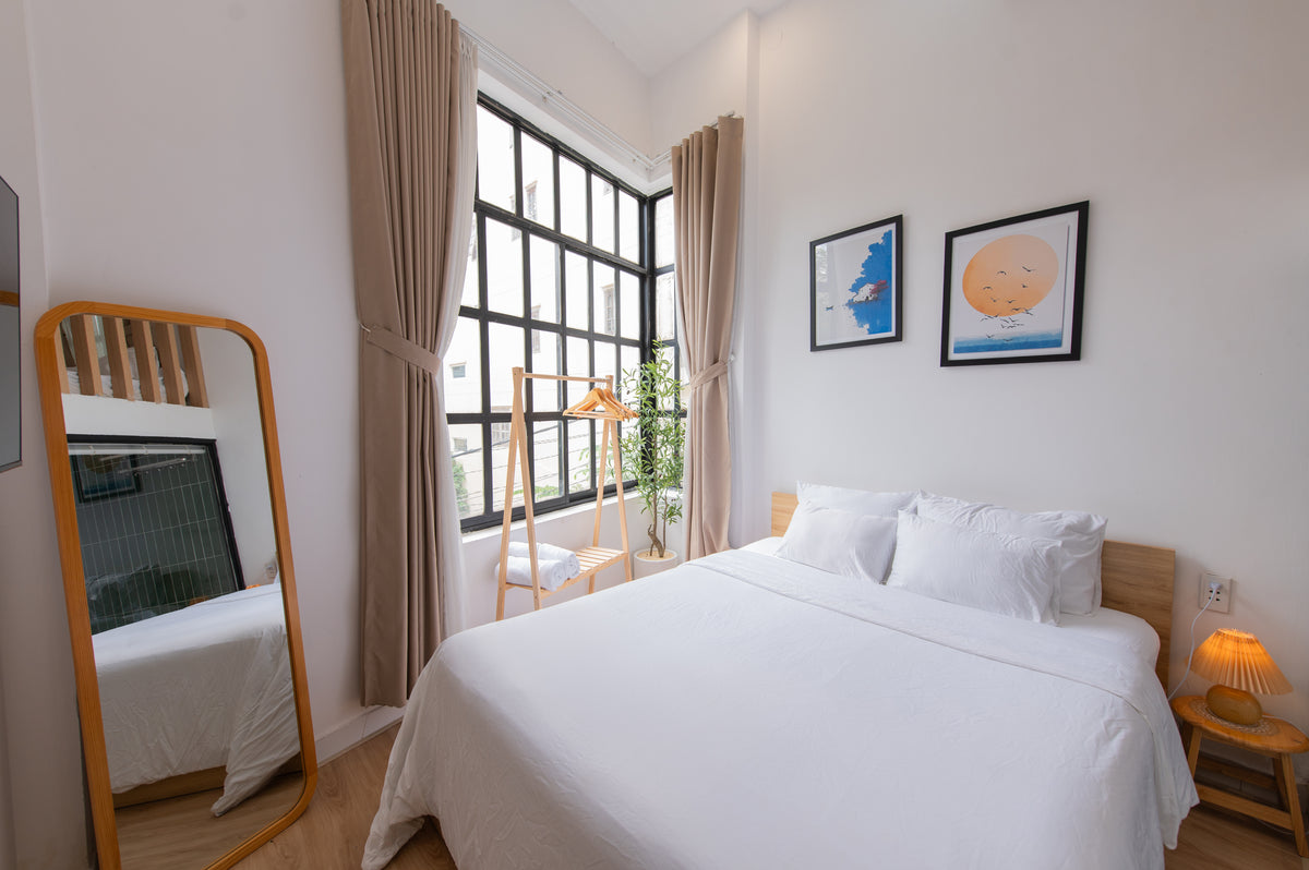 LYLAC Home Saigon HHH - Beautiful City Center 5BR Townhouse in D1