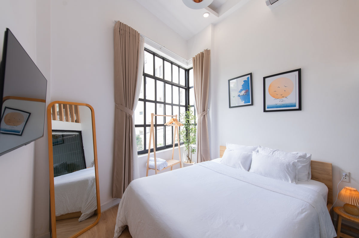 LYLAC Home Saigon HHH - Beautiful City Center 5BR Townhouse in D1