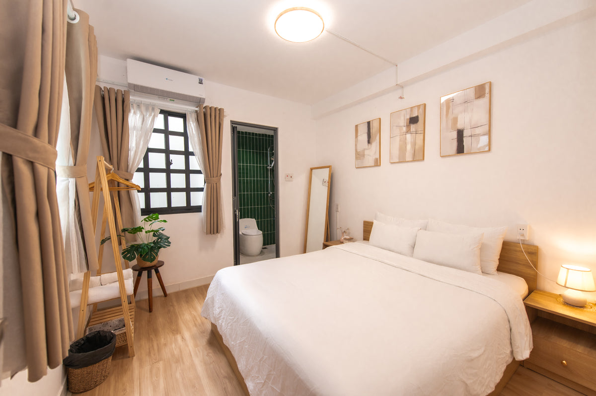 LYLAC Home Saigon HHH - Beautiful City Center 5BR Townhouse in D1