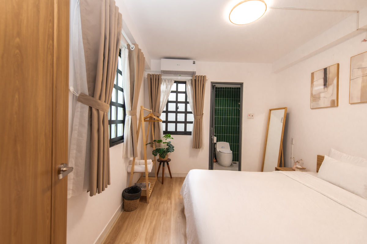 LYLAC Home Saigon HHH - Beautiful City Center 5BR Townhouse in D1