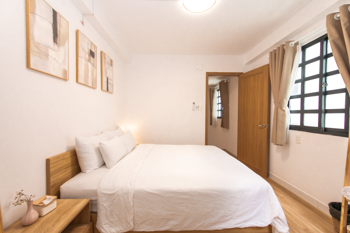 LYLAC Home Saigon HHH - Beautiful City Center 5BR Townhouse in D1