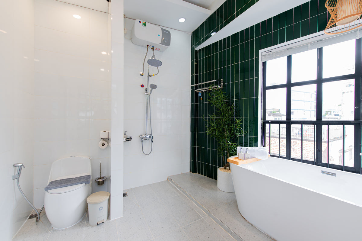 LYLAC Home Saigon HHH - Beautiful City Center 5BR Townhouse in D1