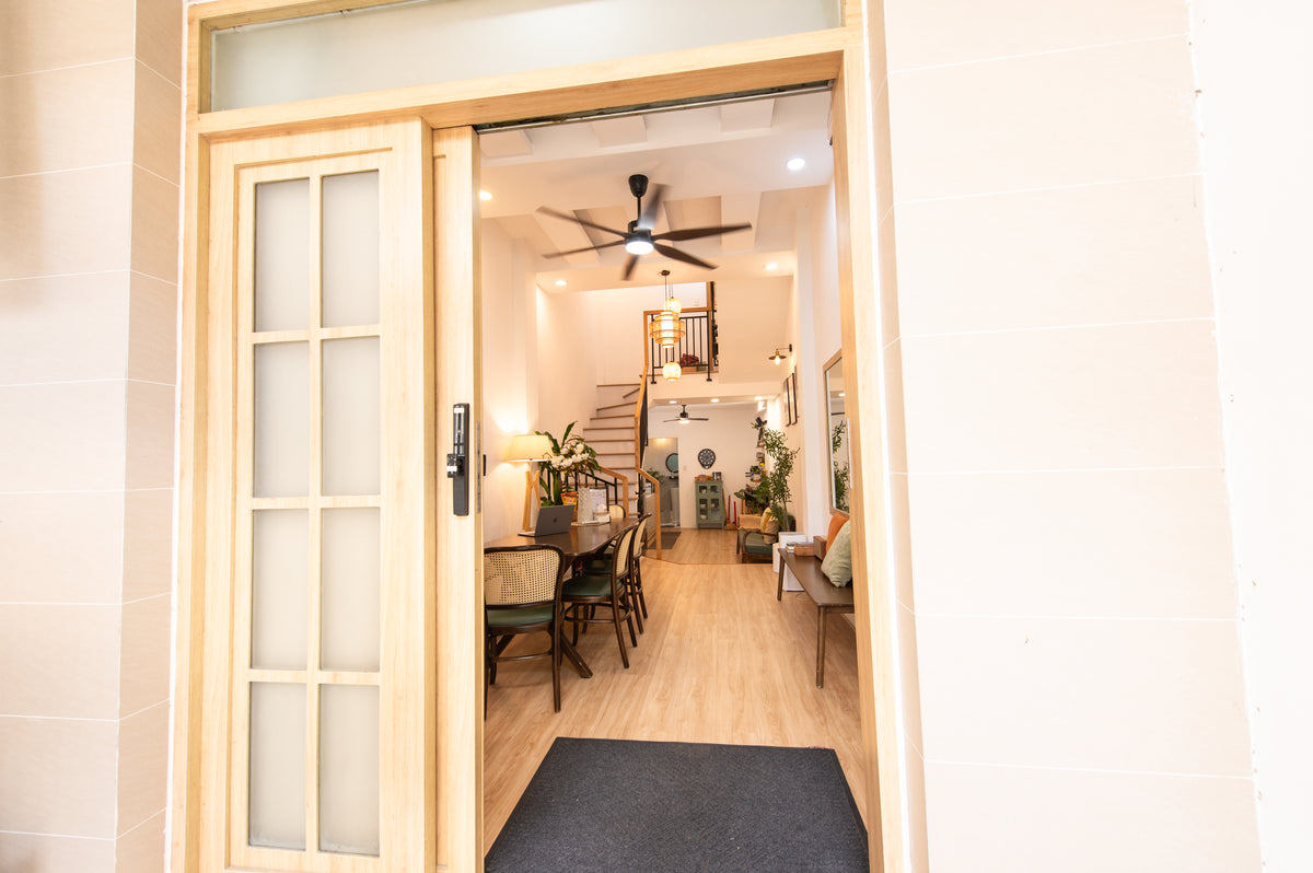 LYLAC Home Saigon HHH - Beautiful City Center 5BR Townhouse in D1