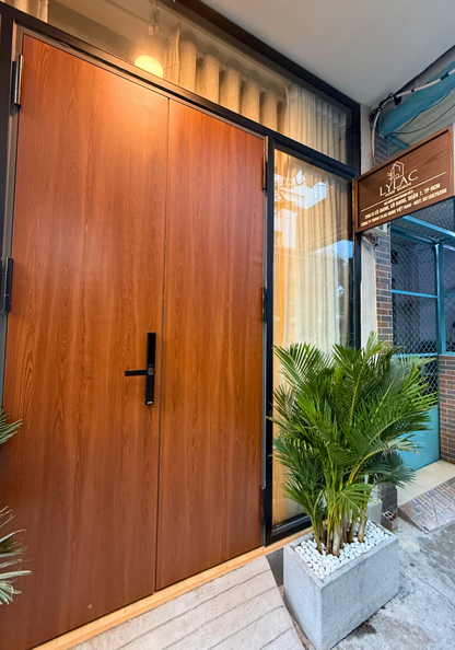LYLAC Home Saigon COG - Tranquil City Center Wabi Sabi 3BR Townhouse in D1