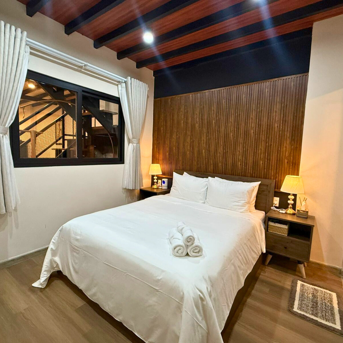 LYLAC Home Saigon COQ - Nhà phố 5 phòng ngủ phong cách đồng quê hiện đại ấm cúng, trung tâm thành phố D1