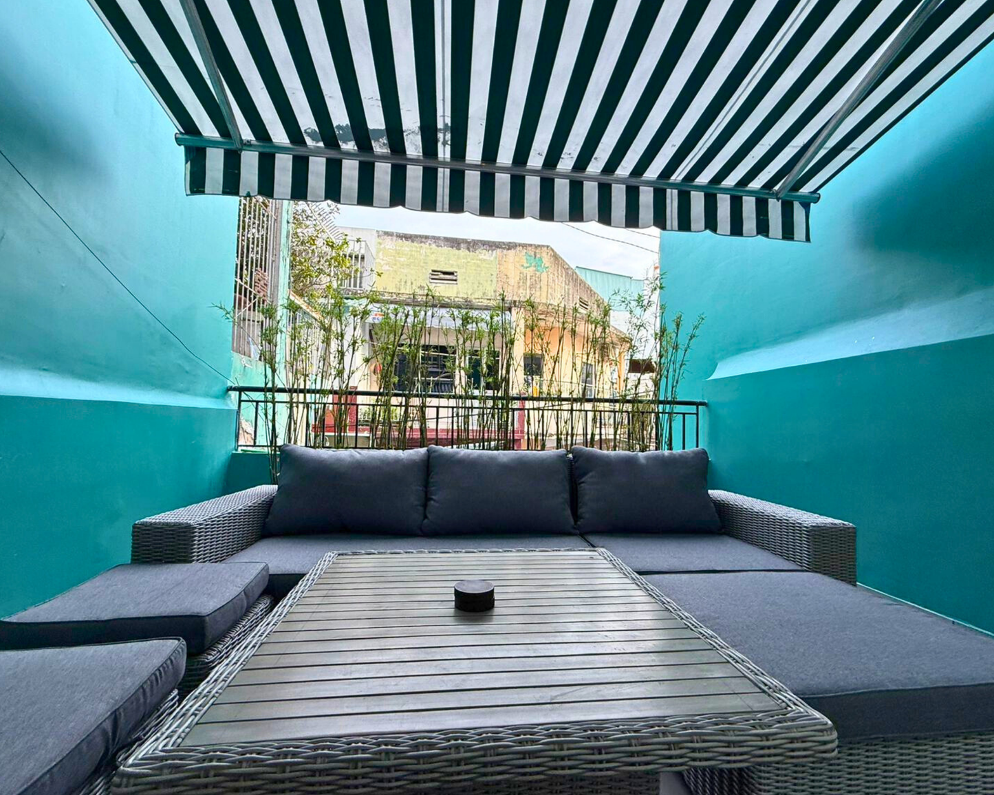 LYLAC Home Saigon COQ - Nhà phố 5 phòng ngủ phong cách đồng quê hiện đại ấm cúng, trung tâm thành phố D1