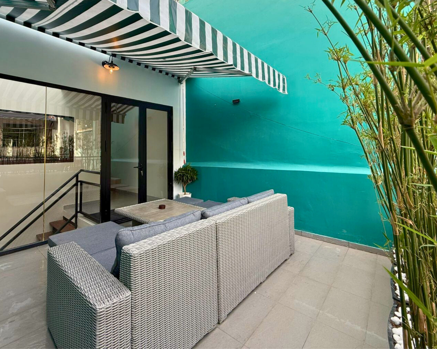 LYLAC Home Saigon COQ - Nhà phố 5 phòng ngủ phong cách đồng quê hiện đại ấm cúng, trung tâm thành phố D1