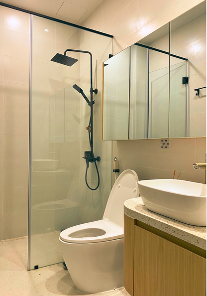 LYLAC Home Saigon NBK - Private Oasis 5BR Duplex in D1 near Japantown