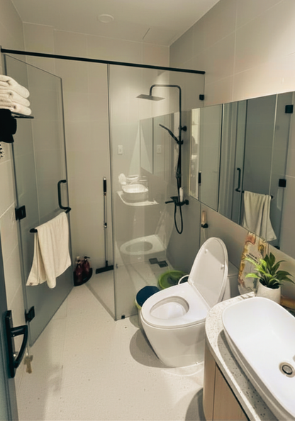 LYLAC Home Saigon NBK - Private Oasis 5BR Duplex in D1 near Japantown