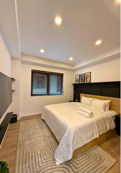 LYLAC Home Saigon NTMK - City Center 2BR Modern Townhouse Roof Terrace