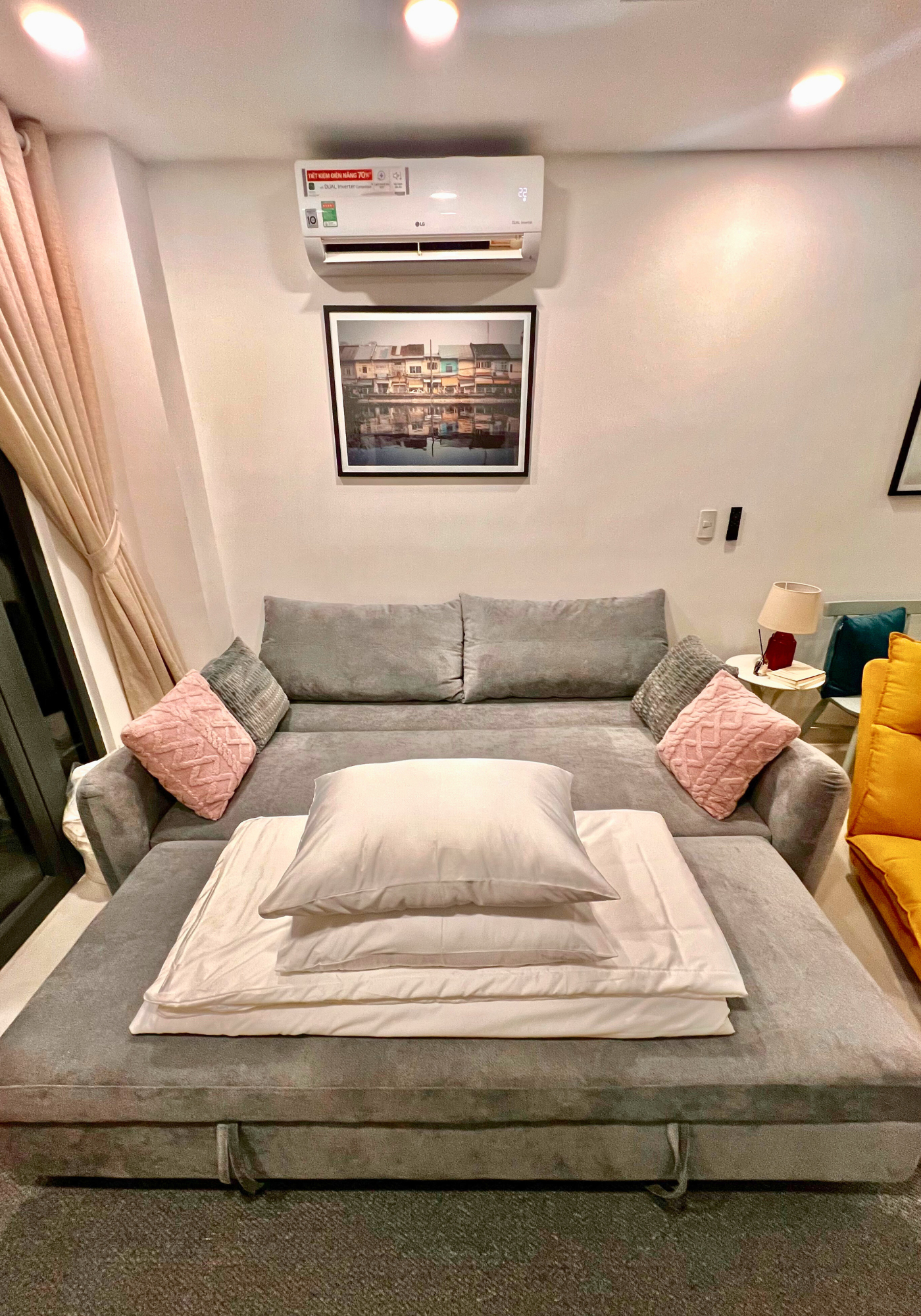 LYLAC Home Saigon NTMK - City Center 2BR Modern Townhouse Roof Terrace