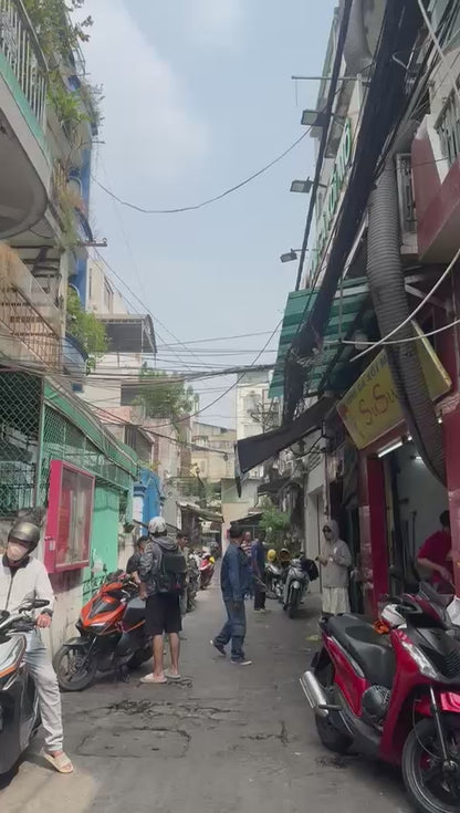 LYLAC Home Saigon COQ - Country Modern Cosy 5 Bed Townhouse City Center D1