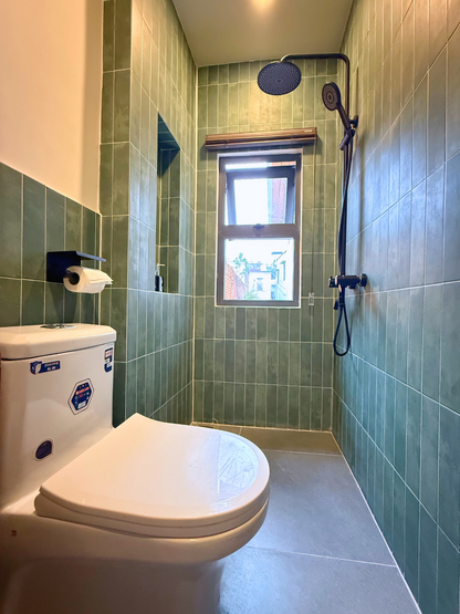 LYLAC Home Saigon TDX - City Center Cosy 4BR Townhouse with Garden in D1