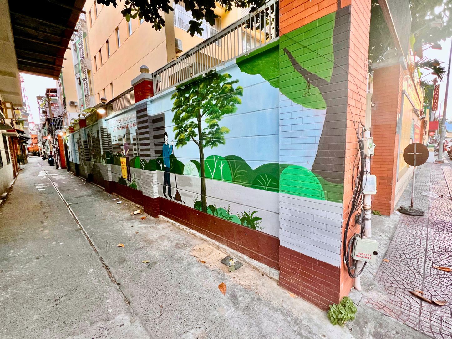 LYLAC Home Saigon TDX - Nhà phố 4 phòng ngủ ấm cúng có sân vườn tại trung tâm thành phố Quận 1.